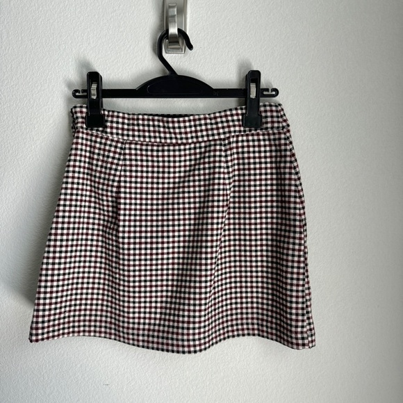 Abercrombie & Fitch Gingham Mini Skort - Picture 4 of 4